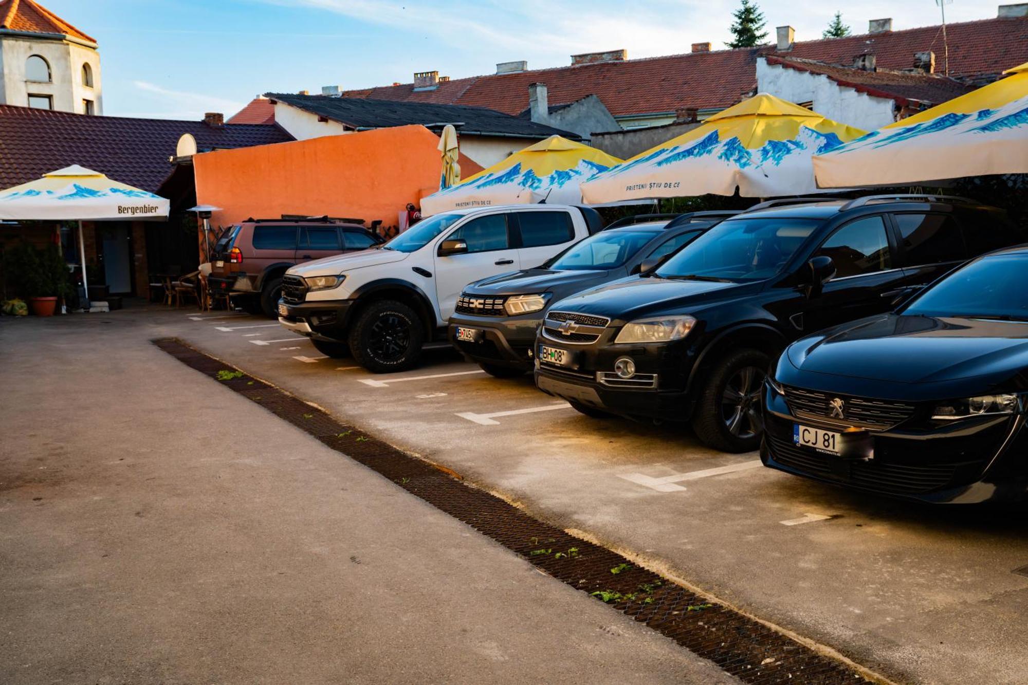 Casa Alis Hotell Oradea Eksteriør bilde