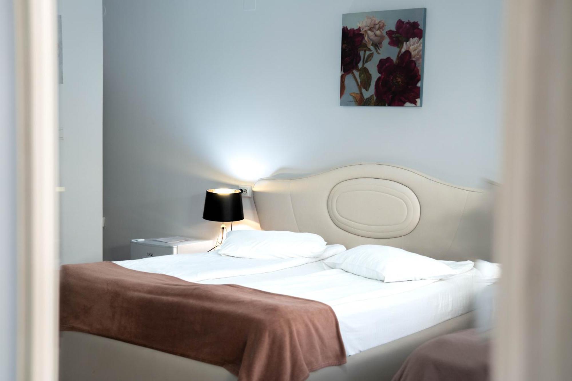 Casa Alis Hotell Oradea Eksteriør bilde